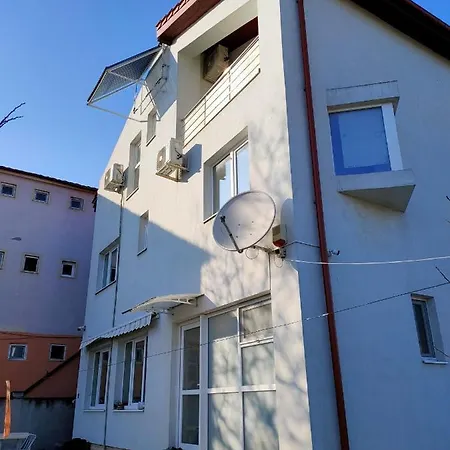 Guest house Casa Beyaz 3*